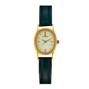 Titan-2061YL02-WoMens-Watch-Karishma-Collection-Analog-Champagne-Dial-Black-Leather-Band